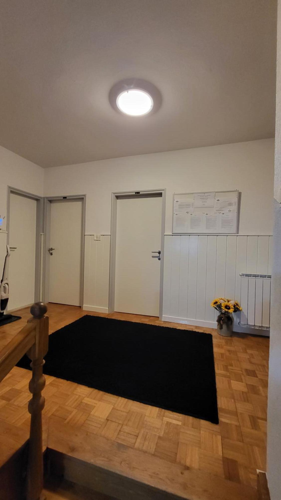 Apartments & Rooms Fam Ribaric Banjol ภายนอก รูปภาพ